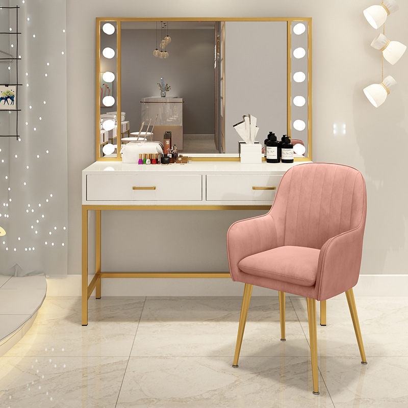 Makeup table Photo studio Make - Beauty Makeup Studio reseña y precio