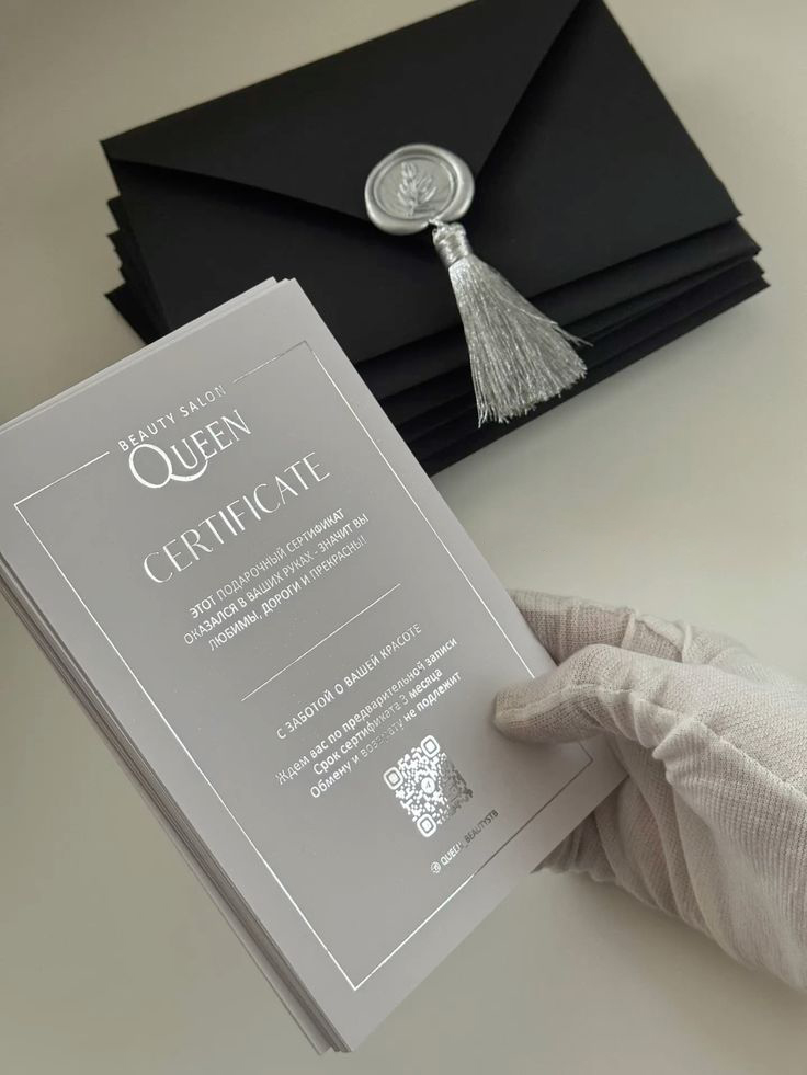 Custom Elegant Gift cards with - Beauty Makeup Studio reseña y precio