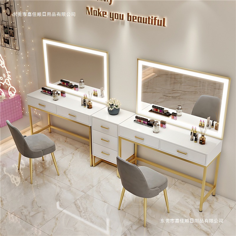 Nail art makeup artist studio  - Beauty Makeup Studio reseña y precio