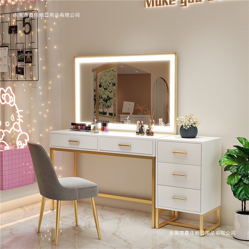 Nail art makeup artist studio  - Beauty Makeup Studio reseña y precio
